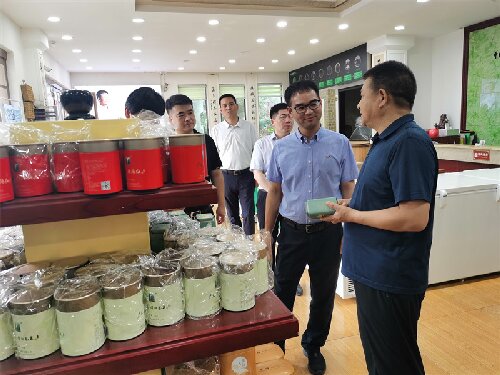 2023年7月13日，中國郵政集團公司河南省分公司夏總一行蒞臨廣義茶印象園參觀指導，給予我司發展高度評價